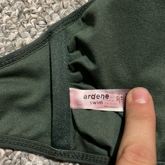 Ardene swim top size XS - Picture 3 of 3